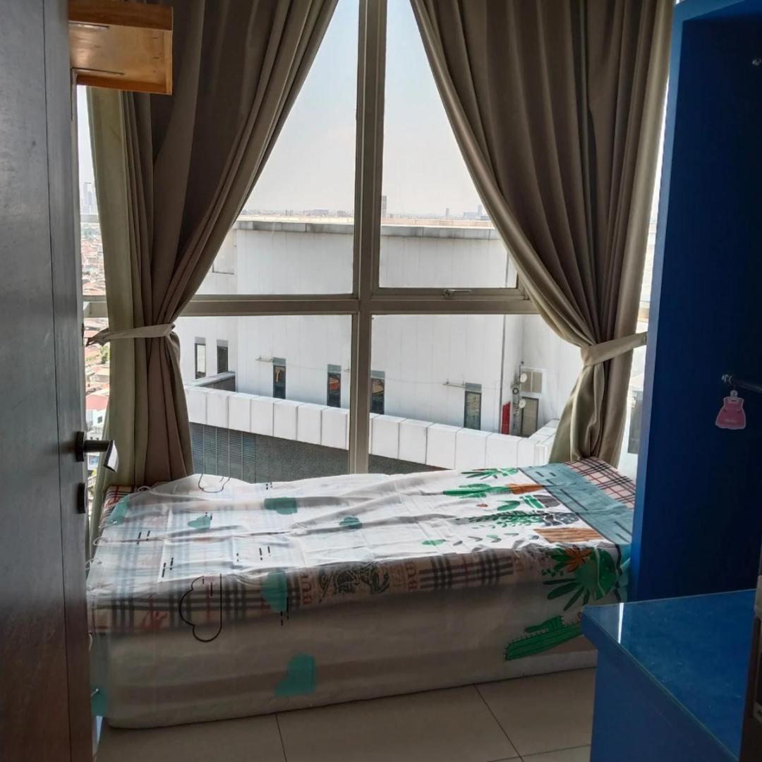 Santi Room For Rent Surabaya Exterior foto